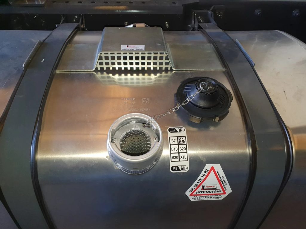 Especialistas en seguridad de depósitos de combustible para camión, garantizamos una protección robusta frente al robo de gasoil.